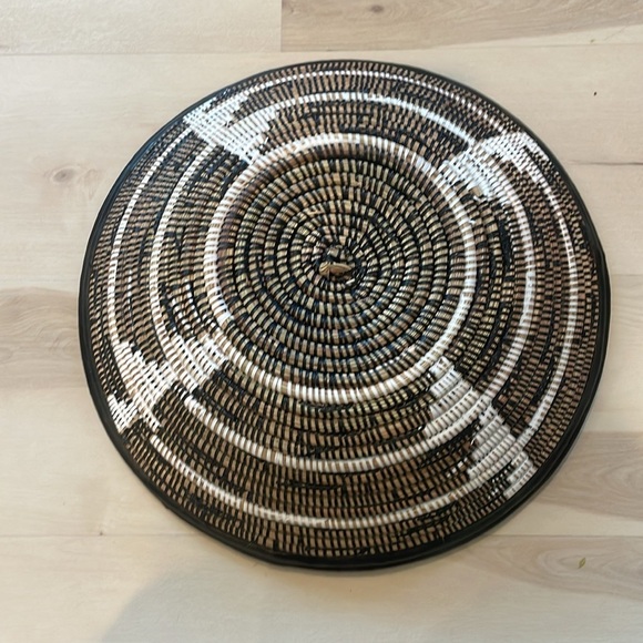 Anthropologie large Fele handmade African wall hanging baskets - Picture 3 of 5